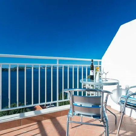 Lovely Sea View Studio Appartement *