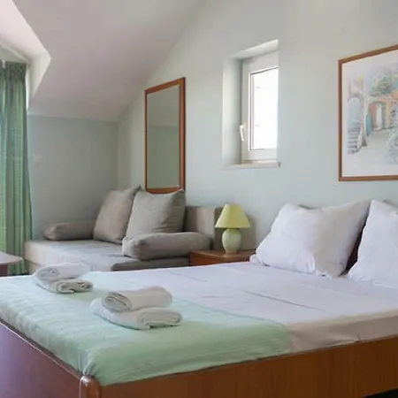 Appartement Lovely Sea View Studio *